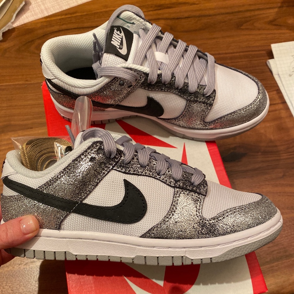 Mike womens dunk low Golden Gals